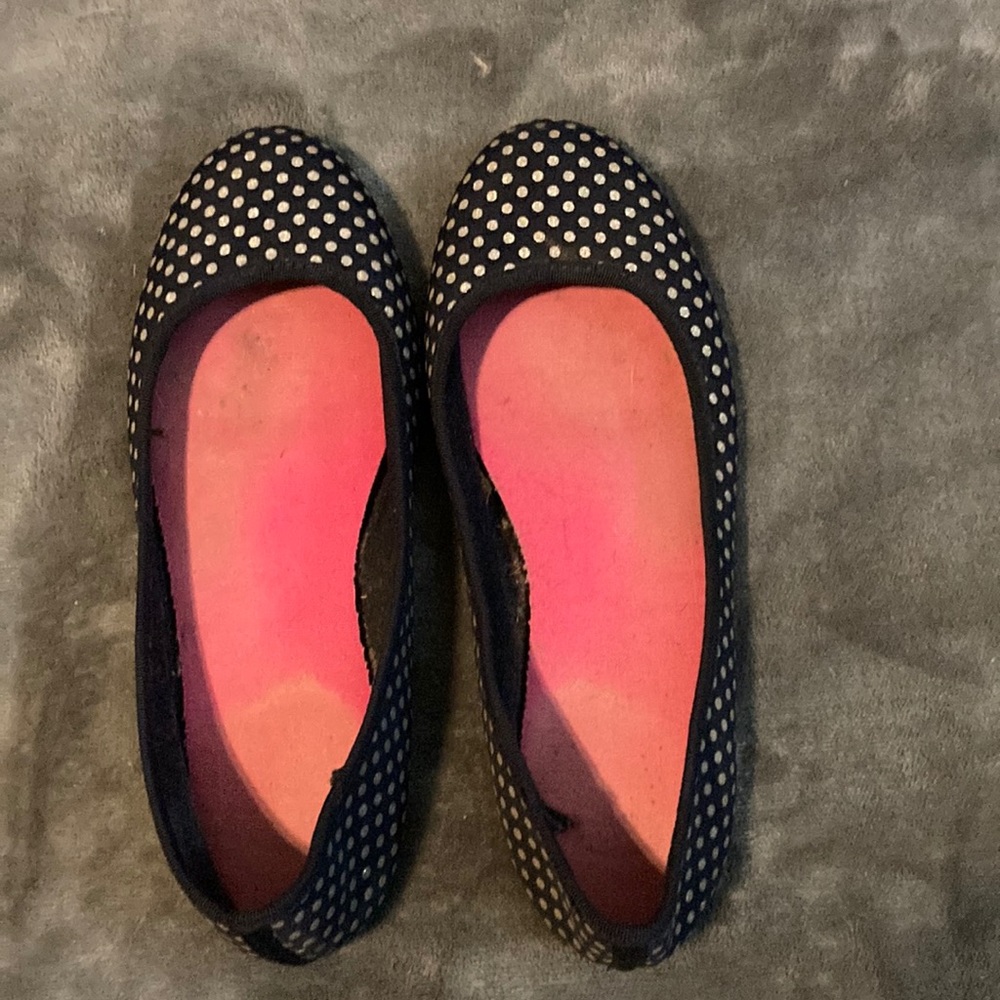 GAP Silver Navy Polka Dot Flat Size 7